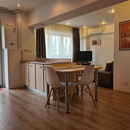 Apartament Anna Targoviste Exteriér fotografie
