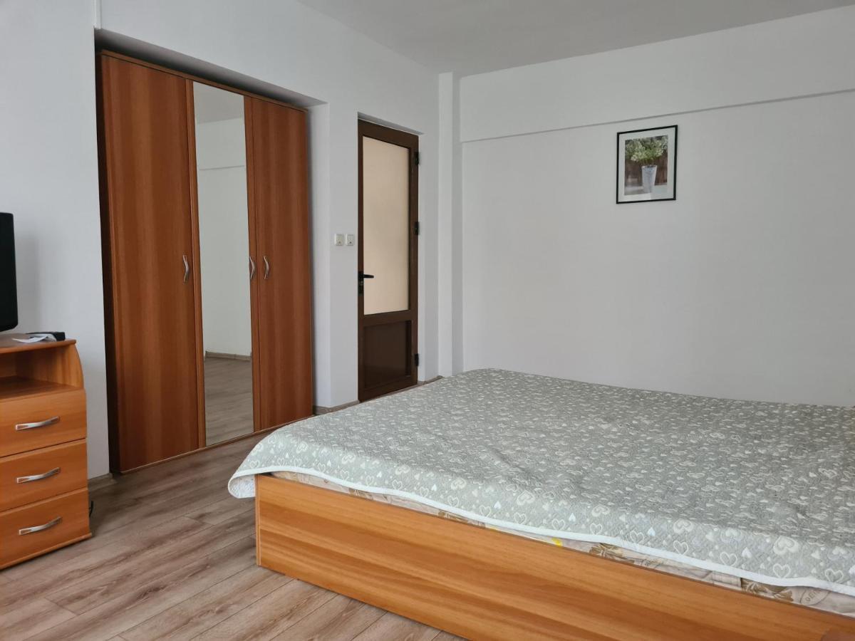 Apartament Anna Targoviste Exteriér fotografie