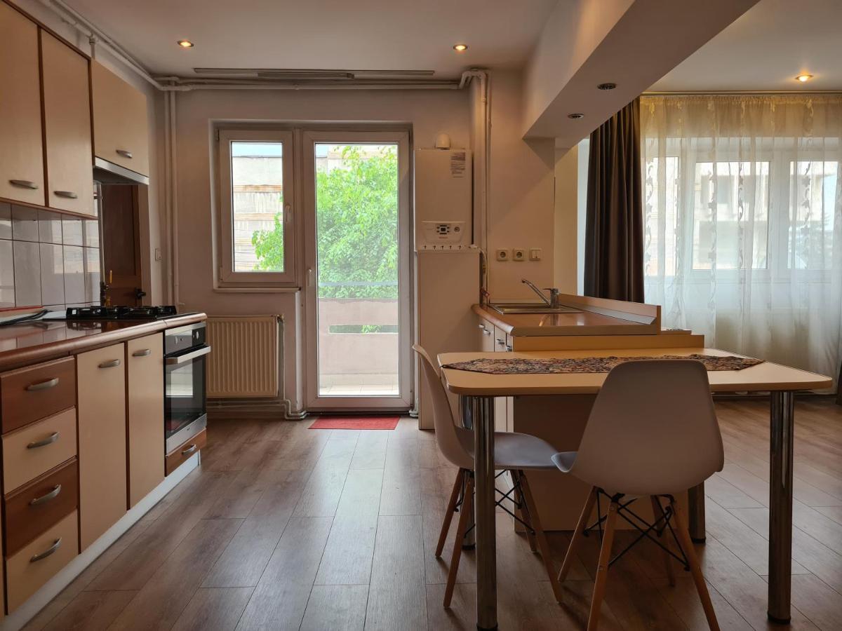 Apartament Anna Targoviste Exteriér fotografie